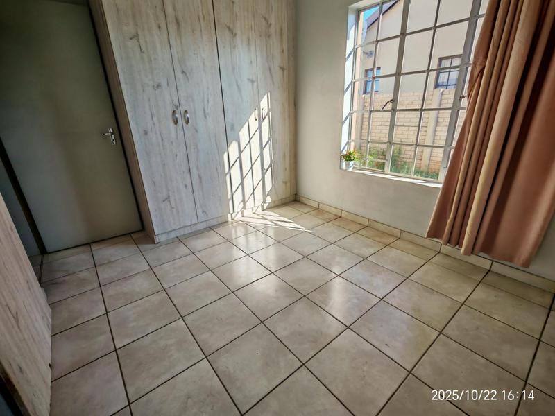 To Let 3 Bedroom Property for Rent in Waterkloof East North West